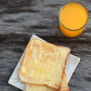 what to eat on race day - Toast and orange juice